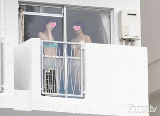 [Avis de lecture] Infiltrez-vous dans le complexe immobilier SEX où entrent les femmes mariées et SEX dépendantes ♀ ! Une femme bonnet H folle de désir sexuel est maladroite à la soirée orgie qui s'ouvre tous les jours ! Tout ce que vous pouvez engager ! Éjaculation vaginale à volonté ! J'ai semé beaucoup de w [Le paradis de ce monde]