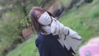 [2005 year student] Fair-skinned busty beautiful girl ④ Take a walk with a toy in a bright park ~ Twice vaginal cum shot
