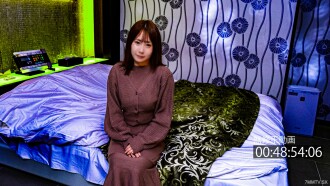 身體虐待的妻子和孩子。我玩得很開心，我正在處理自己的糞便。原始中出和口內射精。