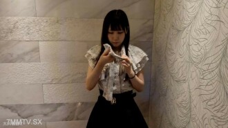 MOMO (21) Beautiful massage shop clerk's shaved head, electric massager and smoked shaving pad