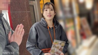 [Suasana hati Kiki di atas kuda] Seorang gadis bar tua yang lemah di masa krisis, air pasang yang deras di dalam