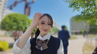Tanpa sensor ＜Sangat imut♡ Mantan mahasiswa riset idola＞ Perjalanan profesional rahasia teman pria, seks tanpa sensor, sifat erotis terungkap, perjalanan pemandian air panas ke labirin umum