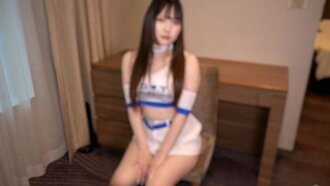 [Hindi] Maputi ang balat, magandang kutis, at matangkad! Madali niyang maabot ang mga biga sa silid! Ang kanyang puting mataas na takong at kasuotan ng race queen ay nagpapakita ng kanyang perpektong pigura, napakagandang binti, at napakagandang dibdib ⤴...
