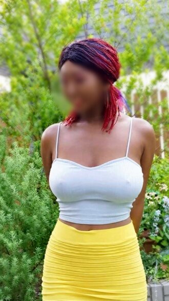 [Begrenzter Vorrat] Halb afrikanische Stammesangehörige, halb Japanerin [20er/Model/G-Körbchen] 4-Personen-Sexorgie. Seltene Aufnahmen eines außergewöhnlichen Talents mit einer Mis...