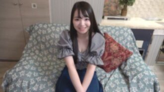 [Legendäres, vergriffenes Werk – ein Muss für jede Sammlung] Heute eine beliebte Synchronsprecherin. Ihre reine und unschuldige Schönheit strahlt. Schockierendes Filmmaterial aus d...