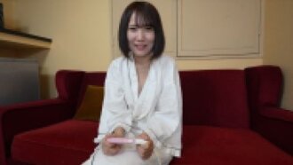 [Giảm giá 70% cho khách hàng lần đầu, đảm bảo có thai ♡] 0425_002 Mayu-chan, 24 tuổi. Bạn có thích người phụ nữ xinh đẹp và quyến rũ này, người đã thực sự mang thai con của một ông...